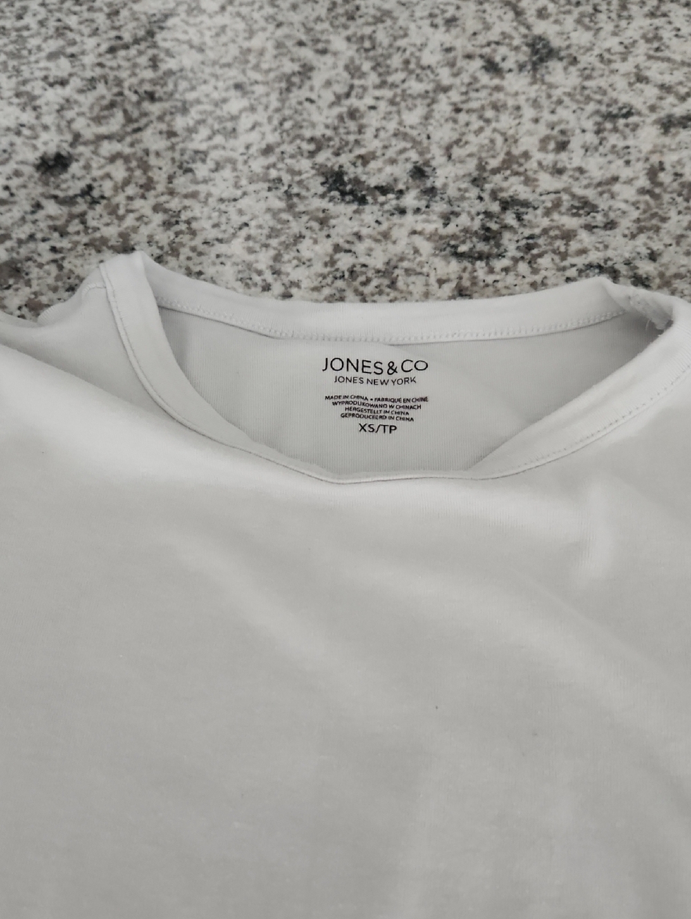 Jones New York White Short Sleeve Crewneck Tee